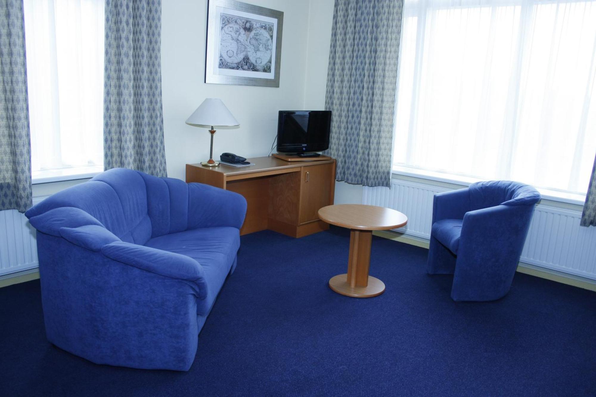 Hotel&Appartementen Royal Sas van Gent Exterior foto