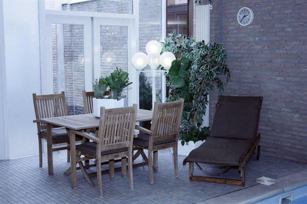 Hotel&Appartementen Royal Sas van Gent Exterior foto